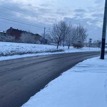 Śnieg w Radomsku – początek zimy na ulicach