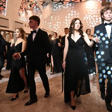 Studniówka maturzystów I LO w Radomsku