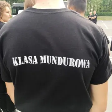 Manewry klas mundurowych z 