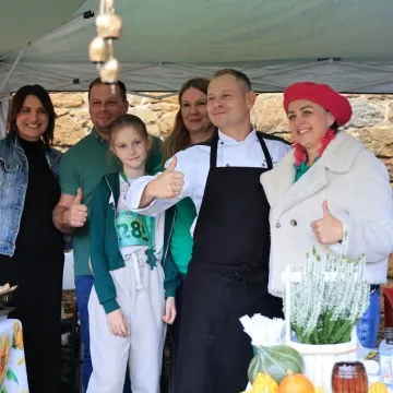 Lokalne tradycje w centrum uwagi podczas święta ziemniaka w Dmeninie