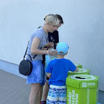 Oddali puszki, otrzymali sadzonki i zioła