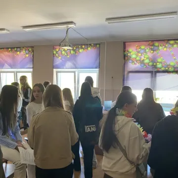 Dzień Owarty w II LO w Radomsku. Ósmoklasiści poznali szkołę od środka