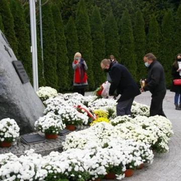 W Gomunicach upamiętniono Dom Uzdrowieńców