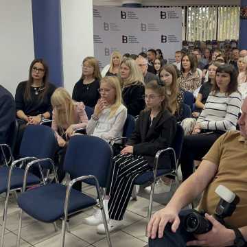 Najzdolniejsi uczniowie z Radomska wyróżnieni stypendiami prezydenta