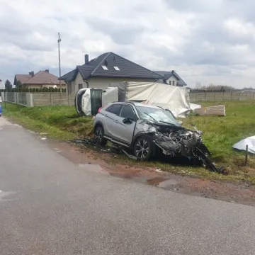 Kierowca iveco zagapił się. Uderzył w mitsubishi