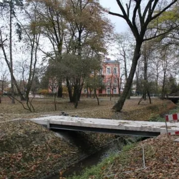 Rewaloryzacja parku Świętojańskiego. Ile już  zrobiono?