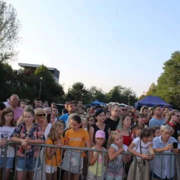 Finał „Letniego Grania” - Roksana Węgiel i Kwiat Jabłoni