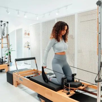 Studio pilates – nowy trend w fitness i zdrowym stylu życia