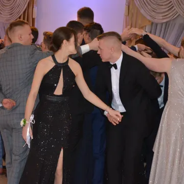 Bal studniówkowy maturzystów z Przedborza