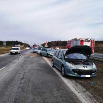  Trzy samochody zderzyły się w Stobiecku Szlacheckim na DK1