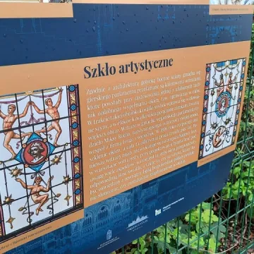 Uliczna wystawa „Parlamentaryzm węgierski” w Radomsku