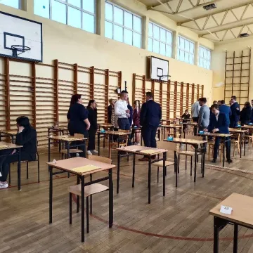 Trzeci dzień matur. Uczniowie piszą test z matematyki