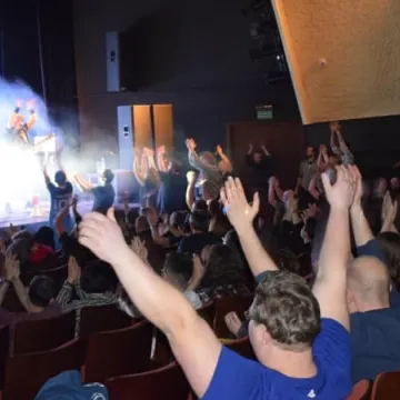 Moc na koncercie zespołu Łydka Grubasa