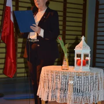 Wieczornica patriotyczna w Gomunicach