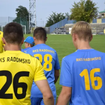 RKS Radomsko – Sokół Aleksandrów. Goście wywożą trzy punkty