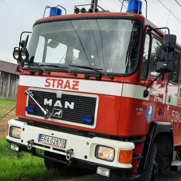 Gm. Żytno: mężczyzna spadł z dachu