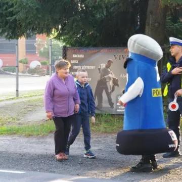Przypominali, jak bezpiecznie dotrzeć do szkoły