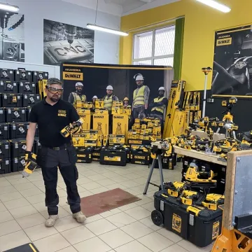 Akademia DeWalt w „Mechaniku”. Prestiżowy program tylko dla 10 szkół w kraju
