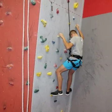 Ruszyły pierwsze powiatowe zawody wspinaczkowe