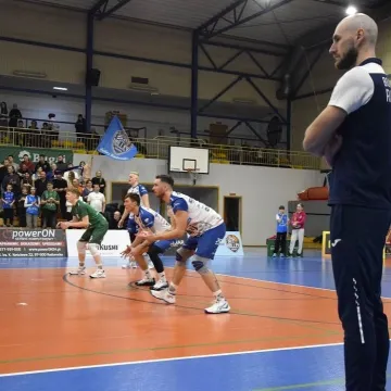 Czwarty tie-break z rzędu. Bugaj Volley Radomsko ulega Chełmcowi