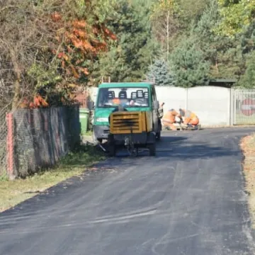 Nowa nawierzchnia na ulicy Modrzewiowej 