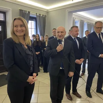 W Radomsku znów zasiedli do wspólnej Wigilii. 150 osób przy jednym stole