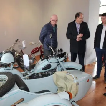 Wystawa moto-klasyków otwarta