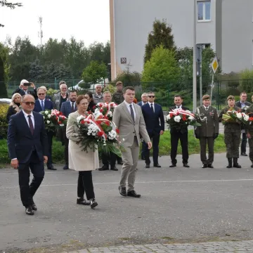 W Radomsku upamiętniono 77. rocznicę utworzenia KWP