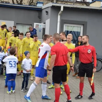 RKS Radomsko remisuje z Bronią Radom 1:1
