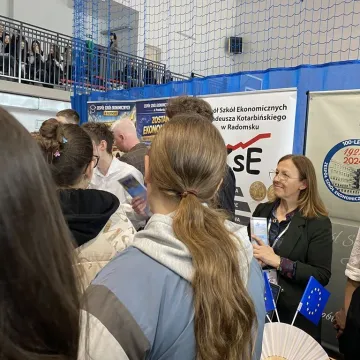 Tłumy na targach edukacyjnych w Radomsku