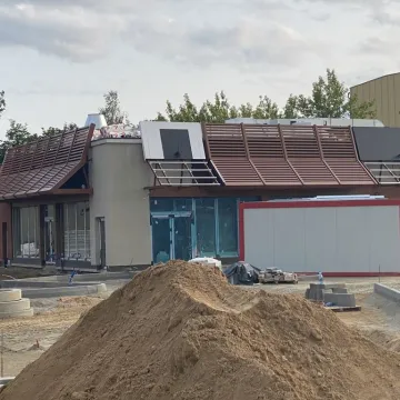 Nowy McDonald’s rośnie w oczach