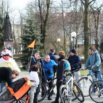 Powitali wiosnę na rowerach 