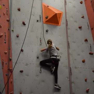 Wspinaczka w powiatowej hali