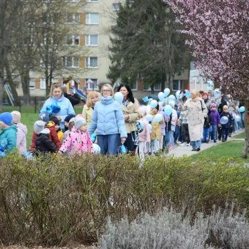 Radomsko włączyło się w obchody Dnia Autyzmu