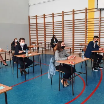 Maturalny maraton rozpoczęty