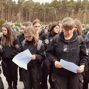 Manewry klas mundurowych ZSP 1 w Radomsku