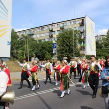 Kolorowa parada artystów z Cypru, Ukrainy i Polski