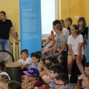 Naukobus odwiedził Publiczną Szkołę Podstawową nr 4 w Radomsku