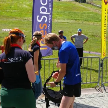 300 biegaczy zmierzyło się z Górą Kamieńsk