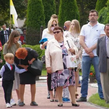 Boże Ciało w Radomsku. Z powodu epidemii procesje wokół kościołów