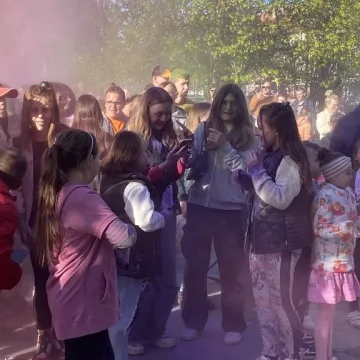 Kolory i bańki mydlane w centrum Radomska