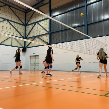 Dark Team na czele ligi siatkówki kobiet