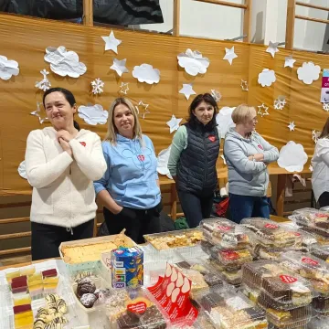 WOŚP 2023: W Gomunicach kwestuje m.in. wąż oraz legwan Stefan