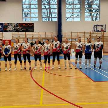 Historyczny moment. Siatkarki Volley Radomsko odnoszą pierwsze zwycięstwo w III lidze