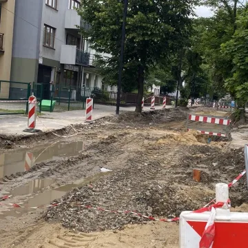 Jak postępują prace przy przebudowie ulicy Fabianiego?