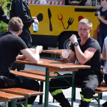 Food trucki opanowały plac 3 Maja