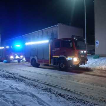 [WIDEO] Pożar w bloku na św. Rozalii. Strażacy ewakuowali 30 mieszkańców
