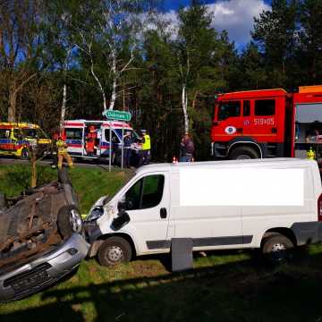 Wypadek na DK91 w gm. Kamieńsk. Cztery osoby ranne