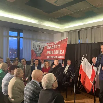 Tłumy na spotkaniu z Przemysławem Czarnkiem w Radomsku