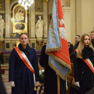 Msza święta i złożenie kwiatów ku czci ofiar stanu wojennego